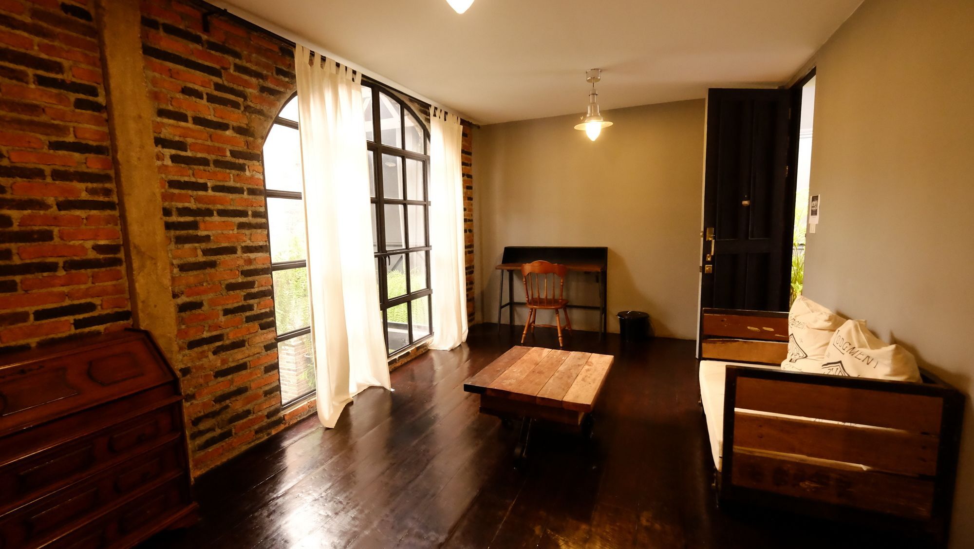 Bed and Breakfast J No.14 Бангкок Экстерьер фото